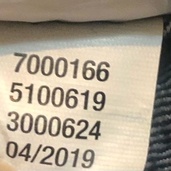 Children’s Place Blue Denim Skinny Jeans Girls 8 - Picture 6 of 8